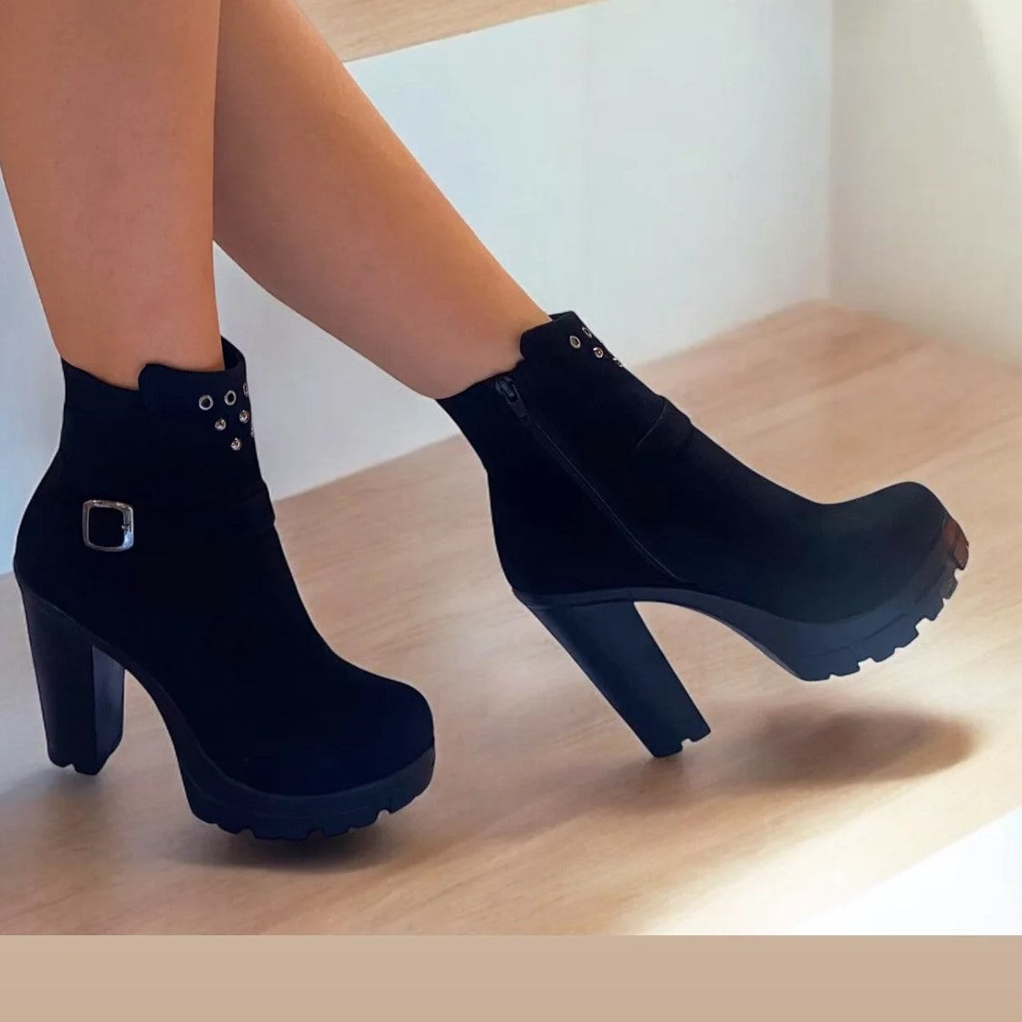 Botin de Mujer Negro Alto (BA60.N)