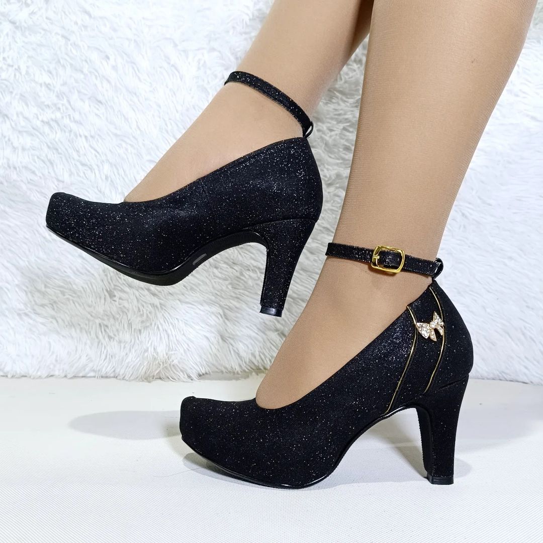 Zapato negro brillante (B7.N)