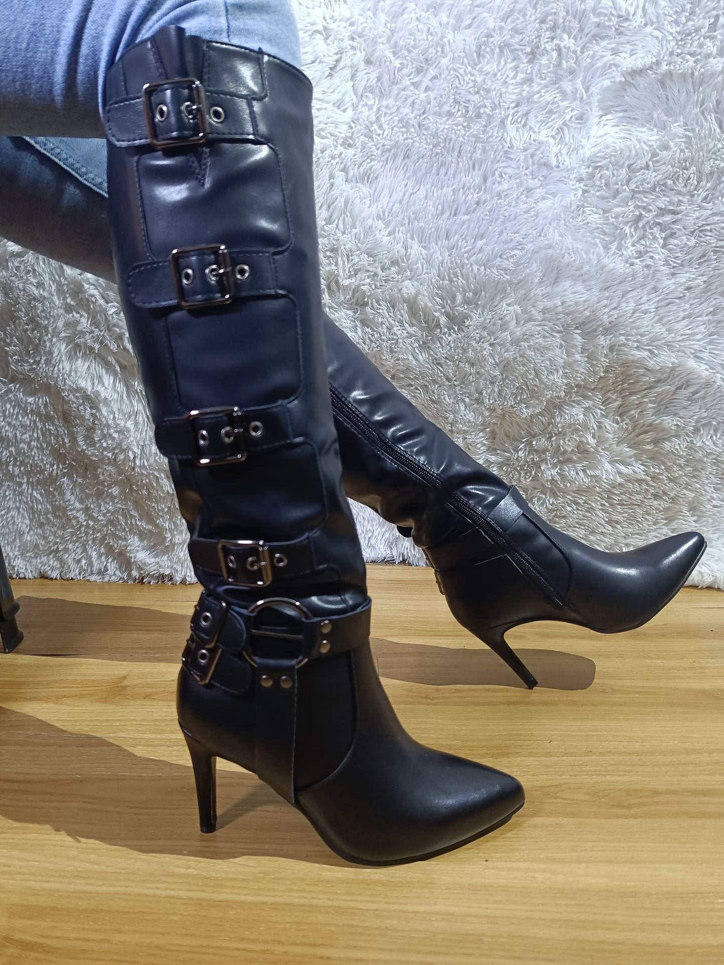 Bota Alta de Mujer Negra (BT17.N)