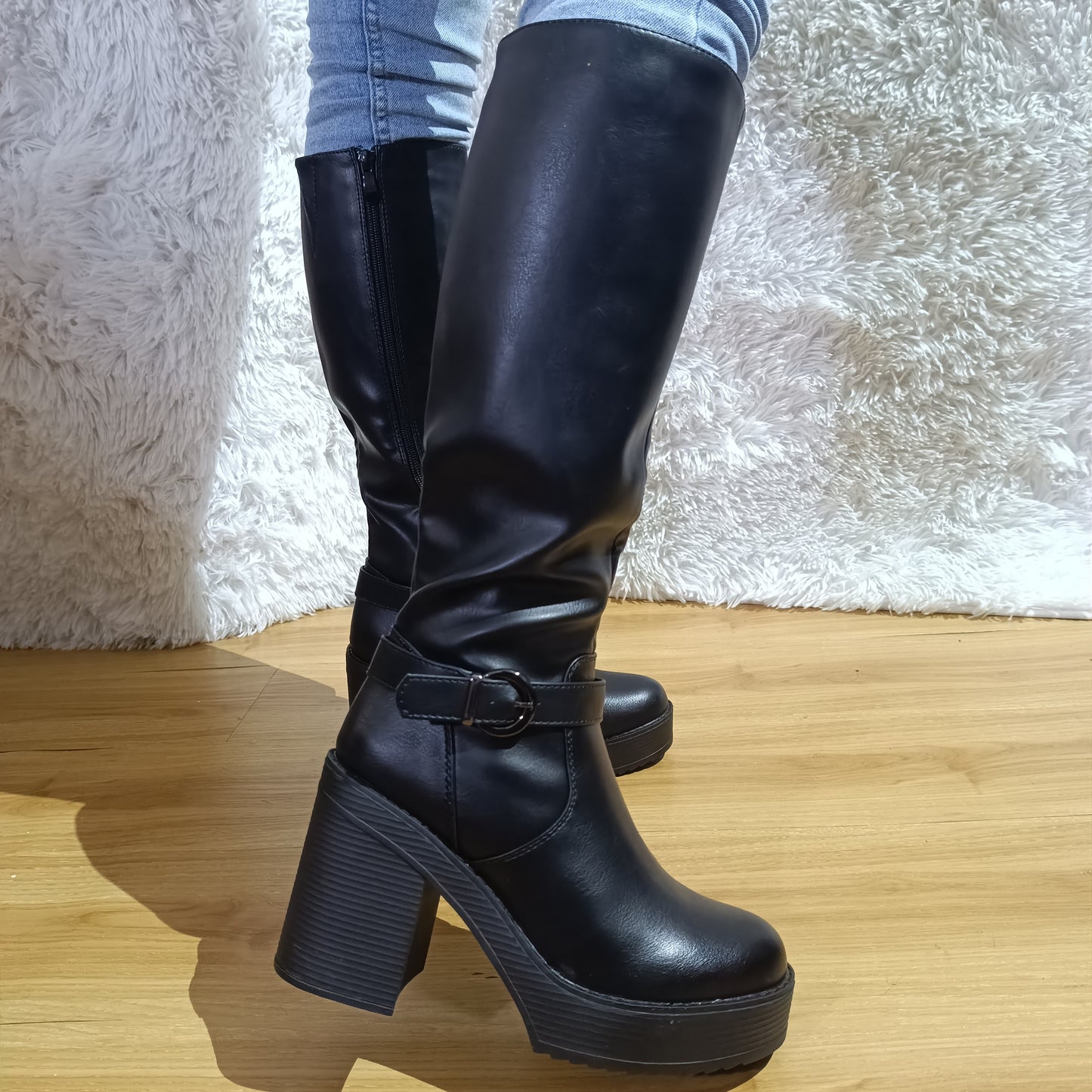 Bota Alta de Mujer Negra (BT14.N)