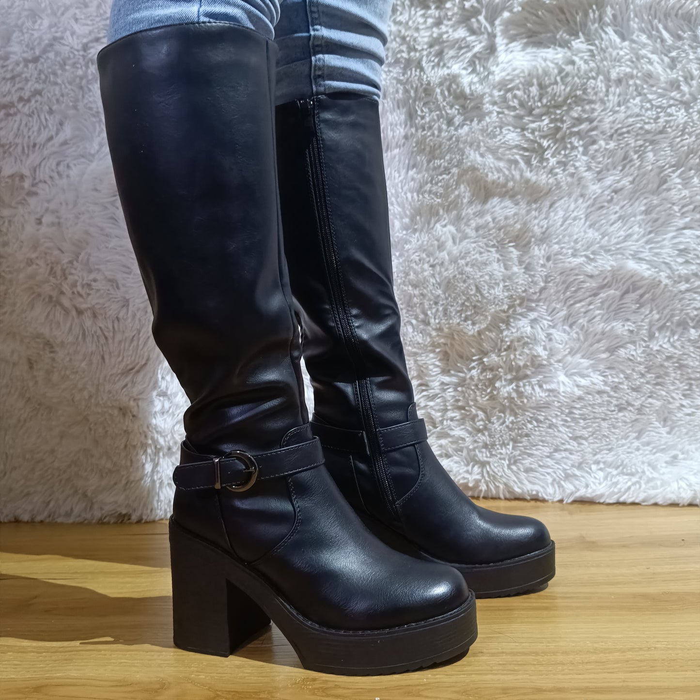 Bota Alta de Mujer Negra (BT14.N)