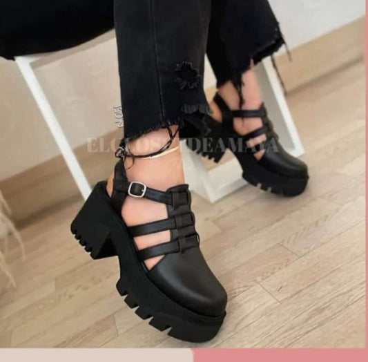 Sansalia de mujer Calada (SL83.N)