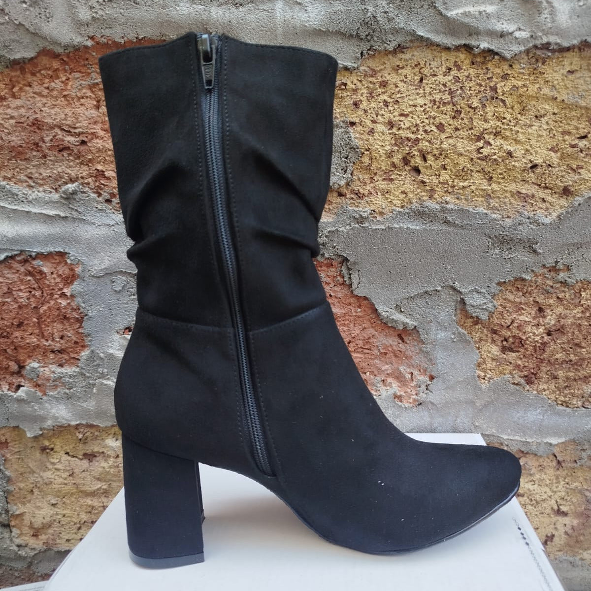 Bota Alta de Mujer Negra (BT32.N)