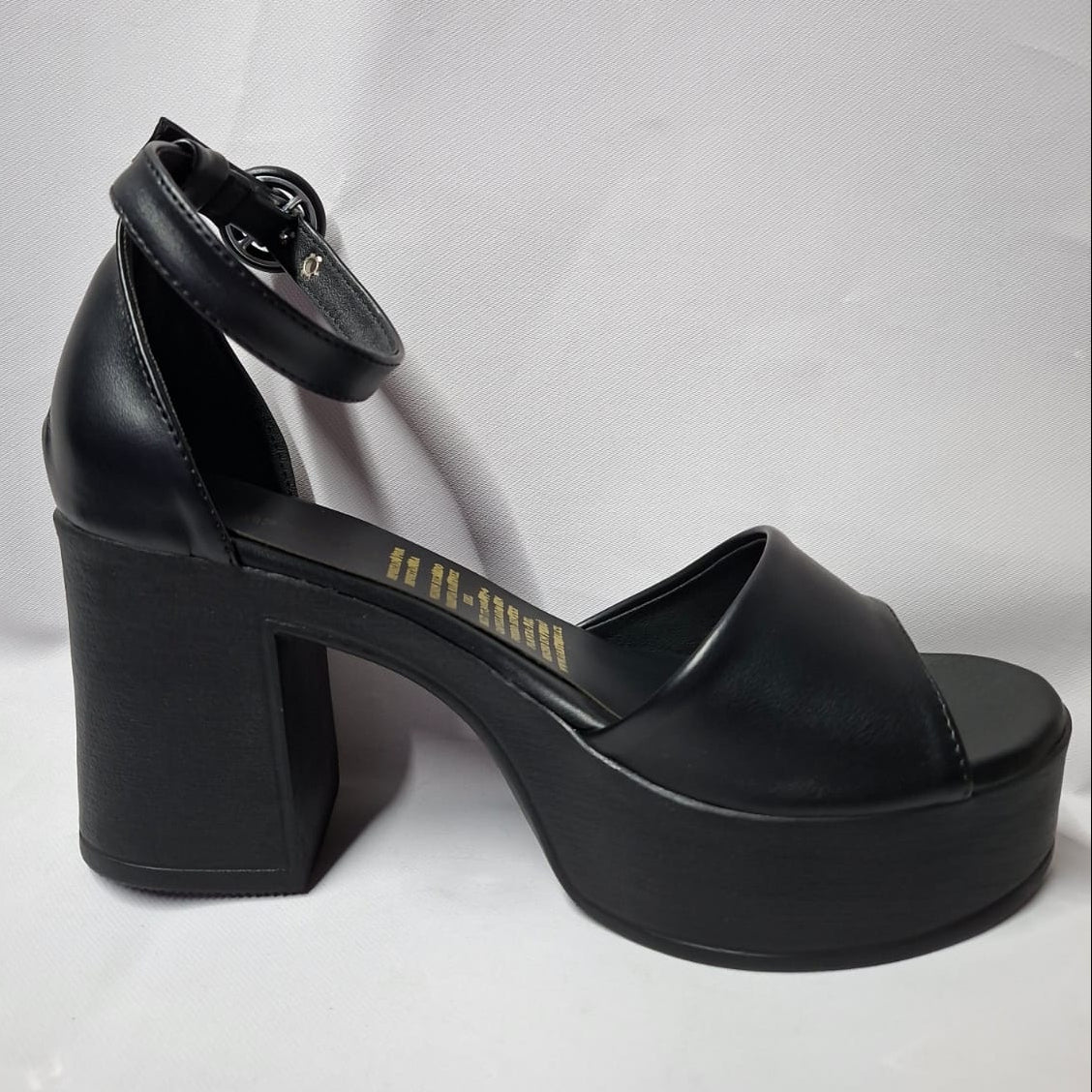 Sandalias de Mujer Negras Altas Plataforma y Taco (SA14.E)
