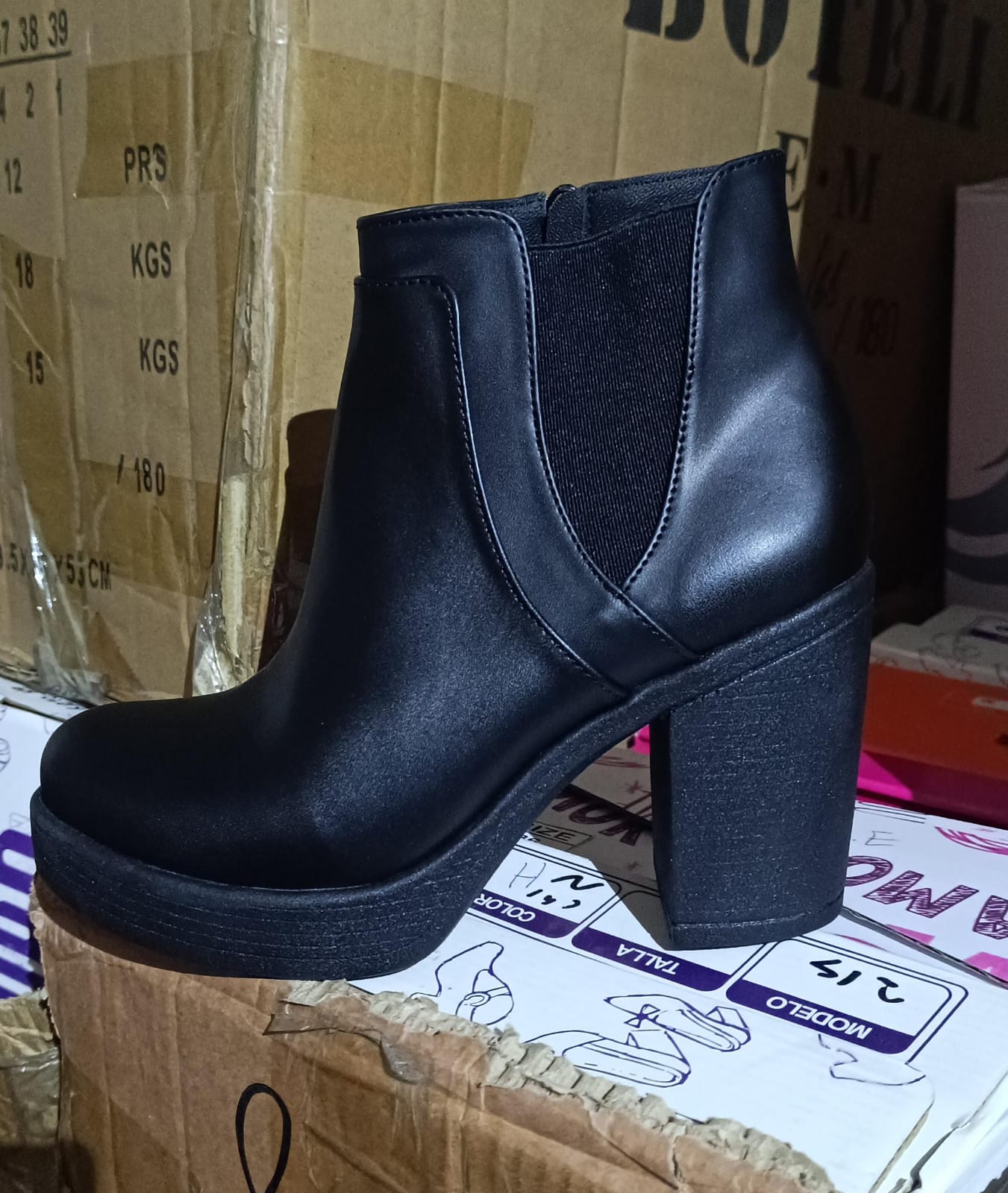 Botin de Mujer Negro taco cuadrado Plataforma (BA55.N)