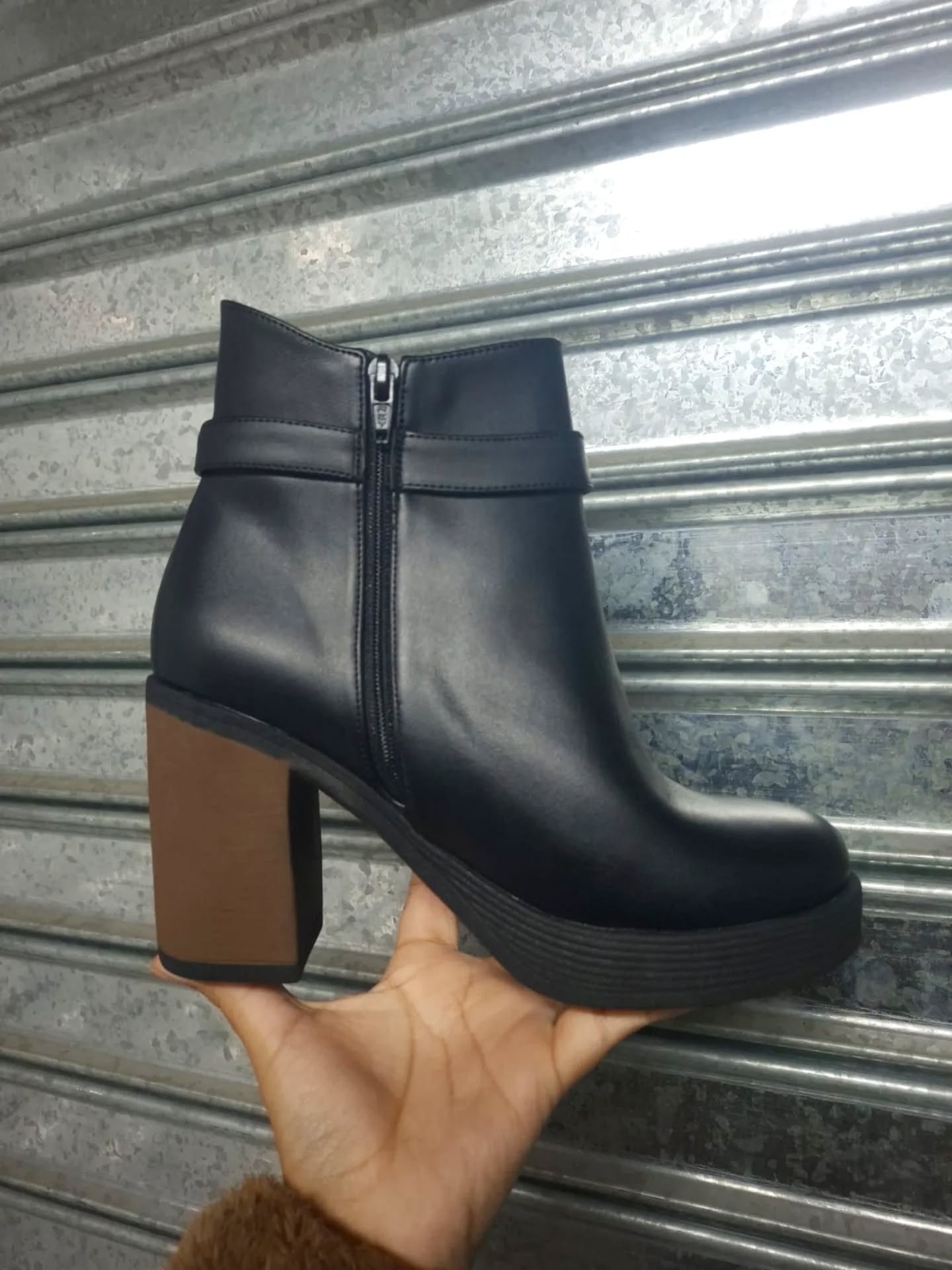 Botin De Mujer Negro (BA144.E)