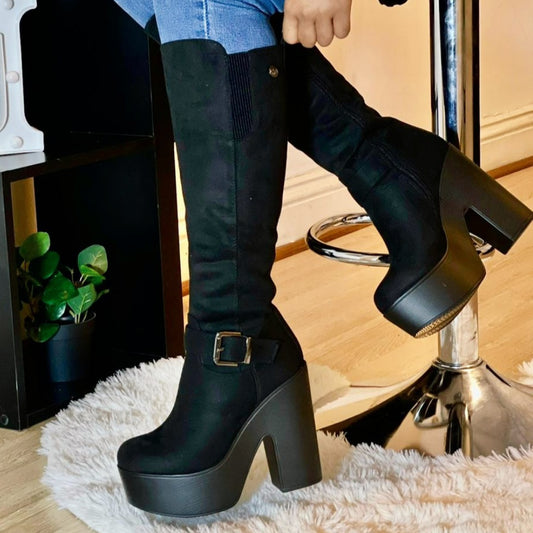 Bota de Mujer Alta (BT07.N)