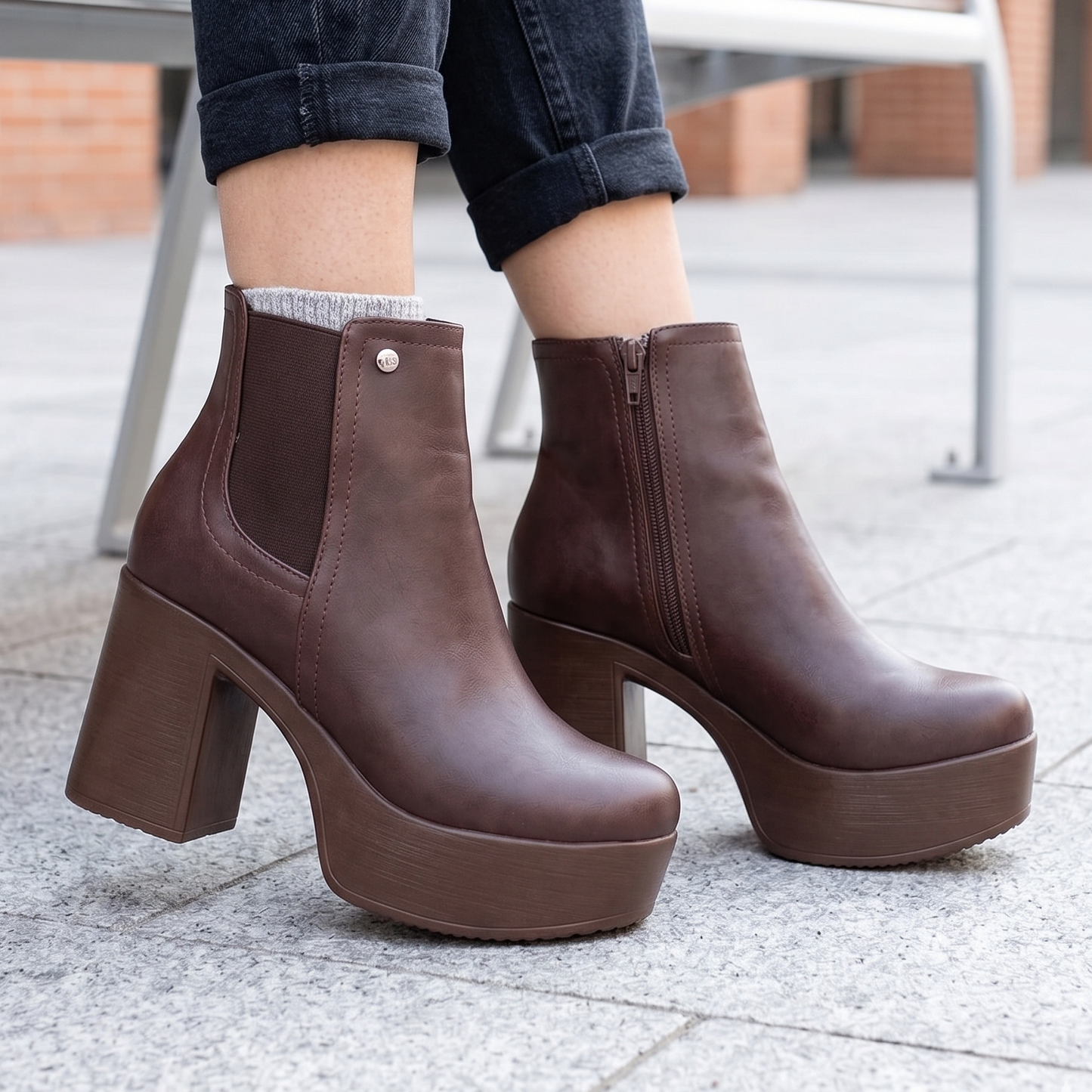 Botin De Mujer Alto Cafe (BA76.MR)