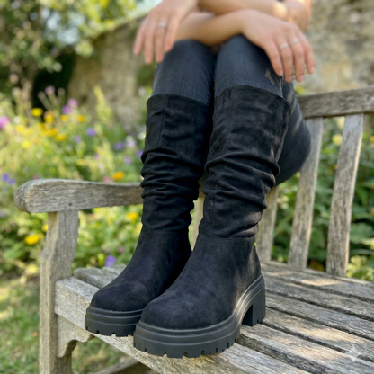 Bota Alta de Mujer Negra (BT15.Ga)