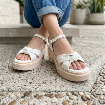 Sandalia Plataforma Blanca Taco Ancho - Cangrejera Cómoda SL160.BL | GabyBru (SL160.BL)