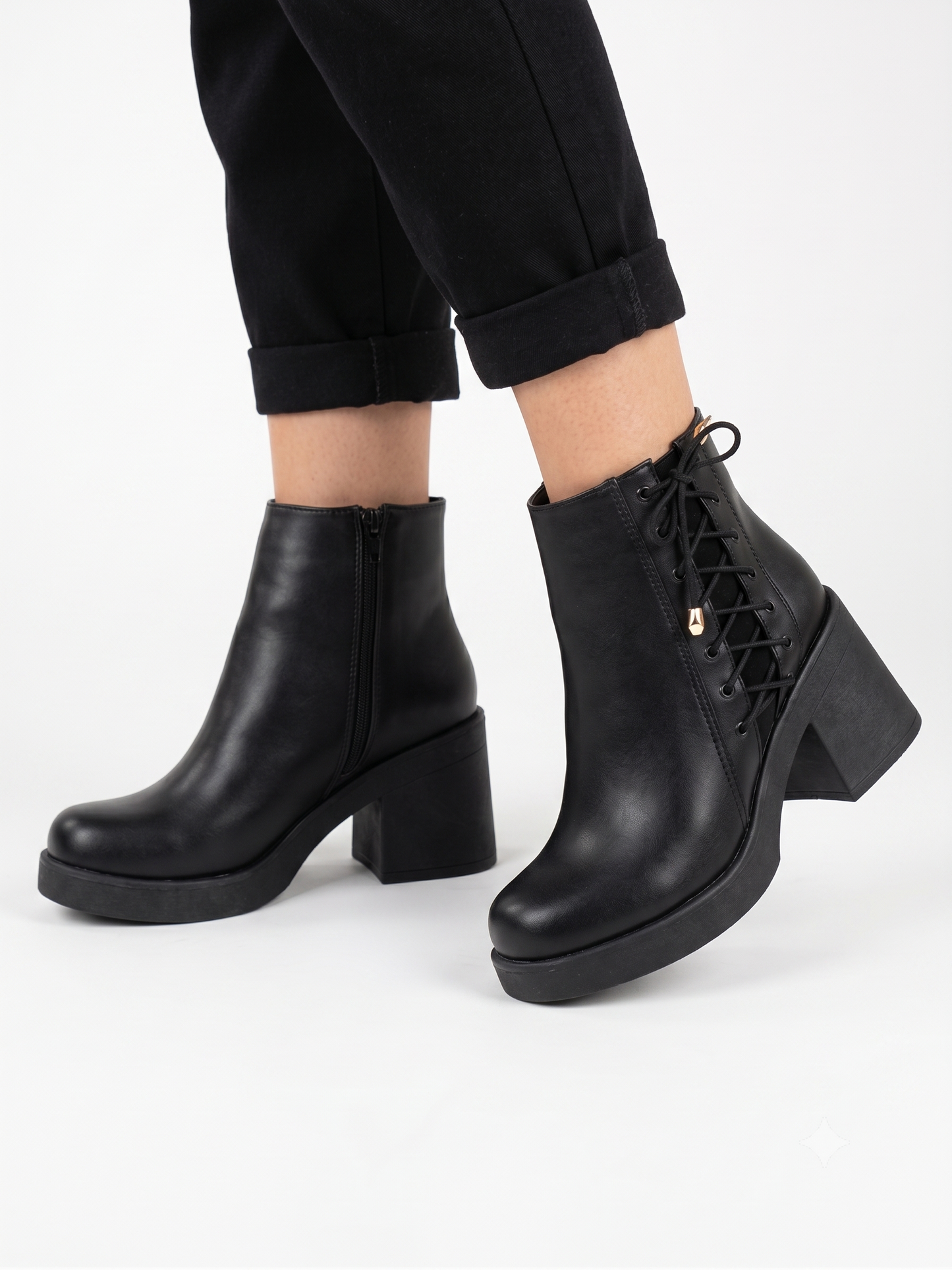 Botines Negro Mujer Taco Grueso  Plataforma Cordones Laterales (BA80.E)