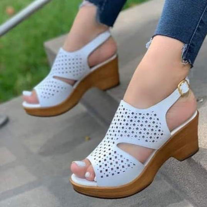 Sandalia mujer blancas caladas (SL74.BL)