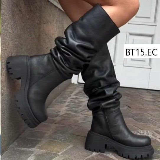 Bota Alta de Mujer Negra (BT15.EC)