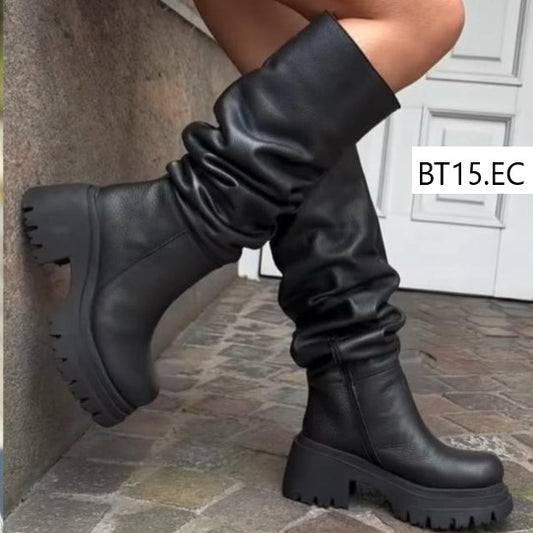 Bota Alta de Mujer Negra (BT15.EC)