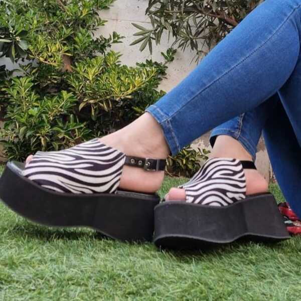 Sandalias Zebra Plataforma (SA10.N) - Gabybru Calzados