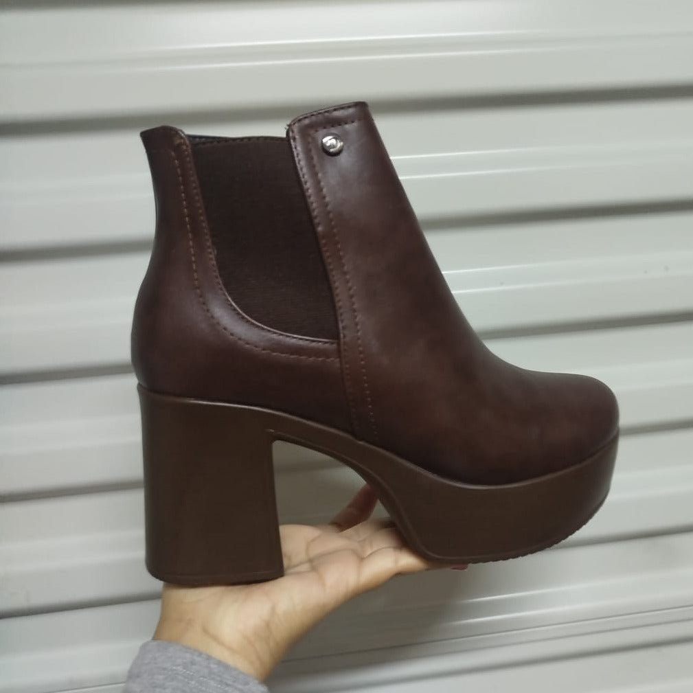 Botin De Mujer Alto Cafe (BA76.MR)