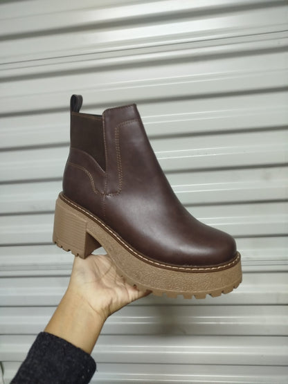 Botin De Mujer Medio Cafe (BA131.EF)