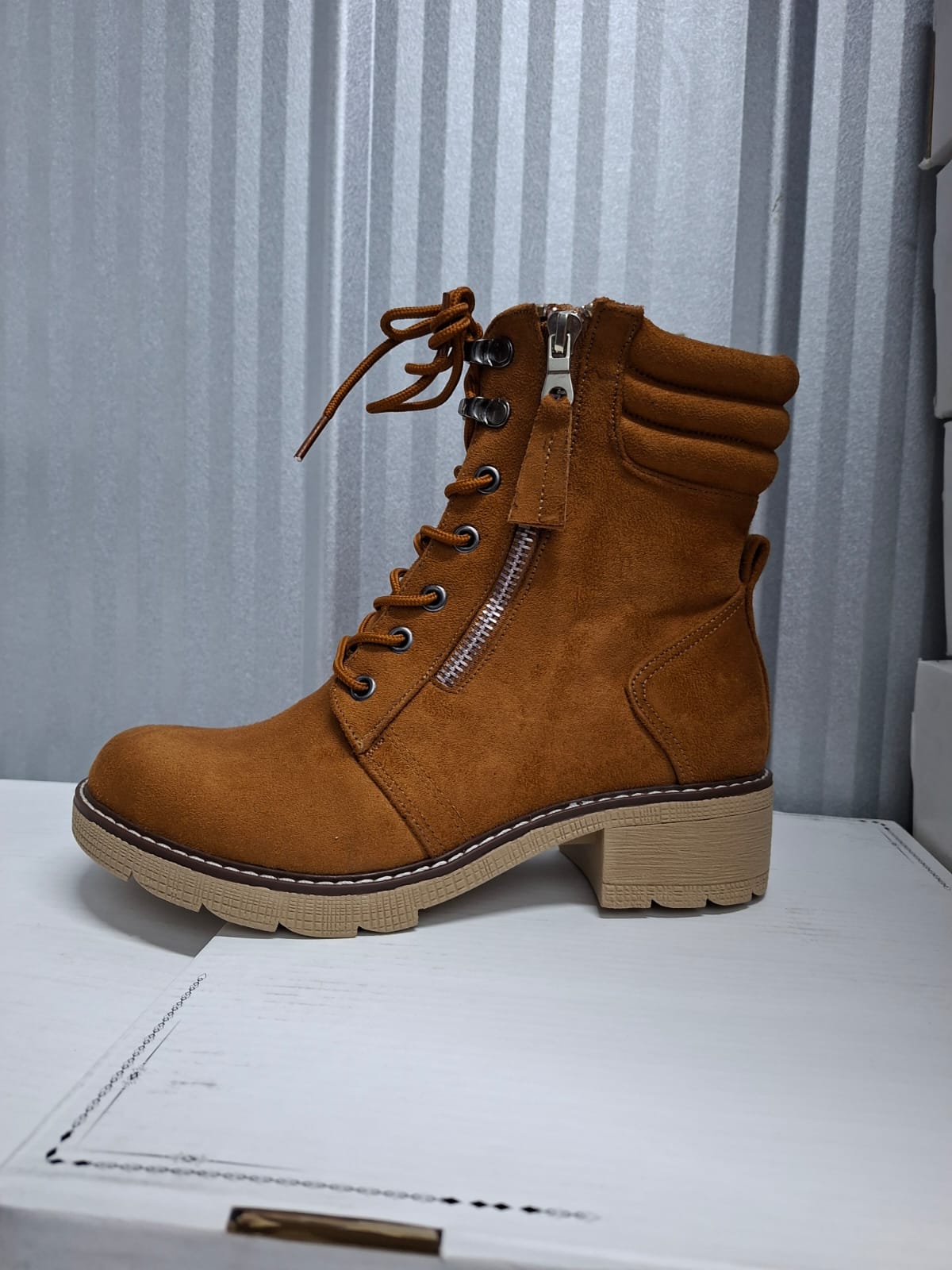 Botin de Mujer Camel Bajo (BA156.CA)