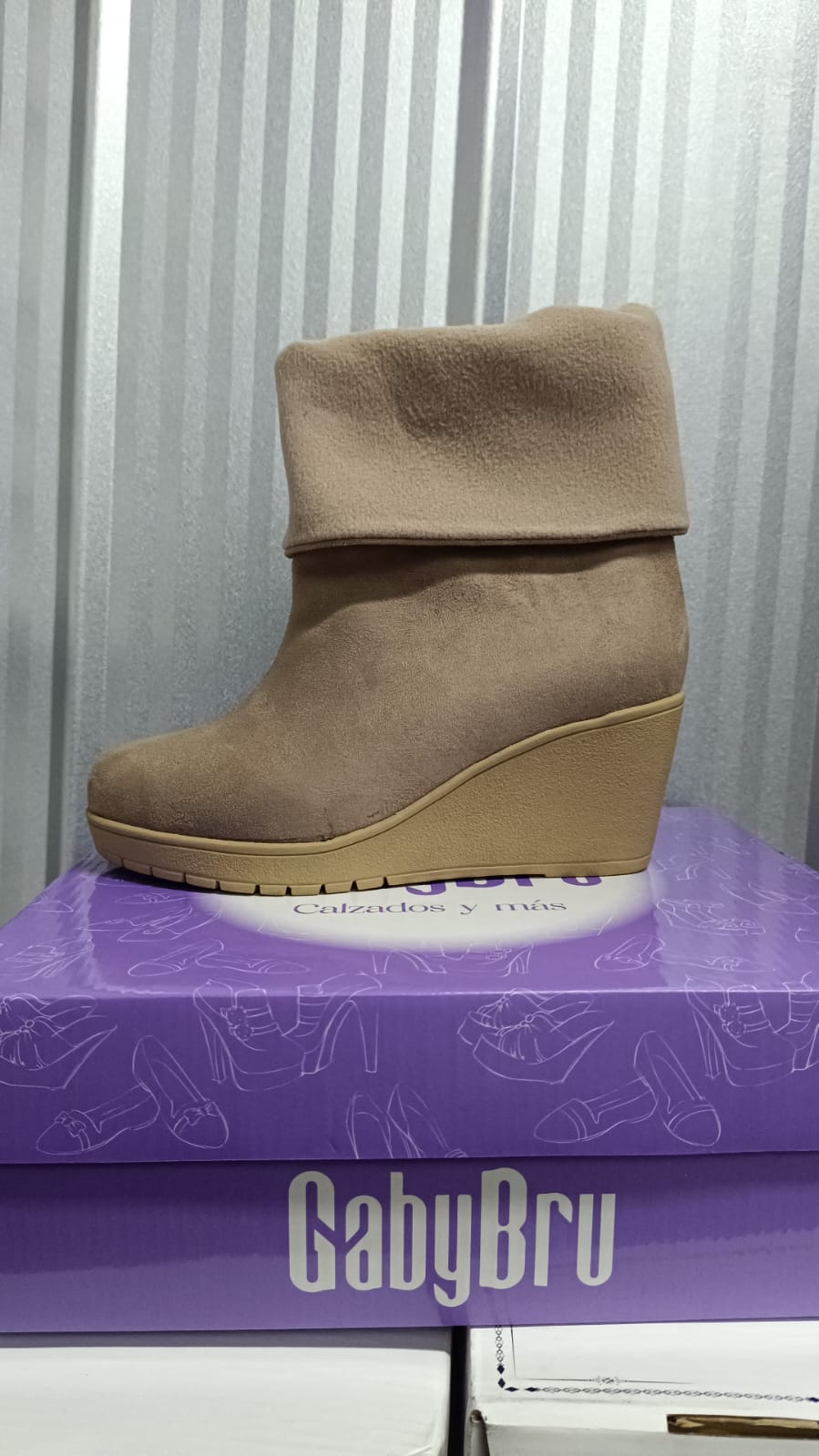 Botin Mujer Papa Gamuza Cuña (BA160.U)