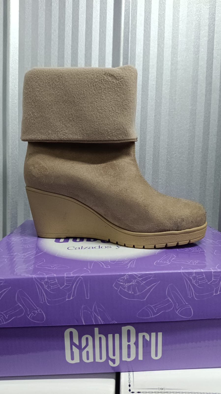 Botin Mujer Papa Gamuza Cuña (BA160.U)