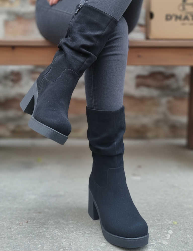 Bota Alta de Mujer Negra (BT31.N)