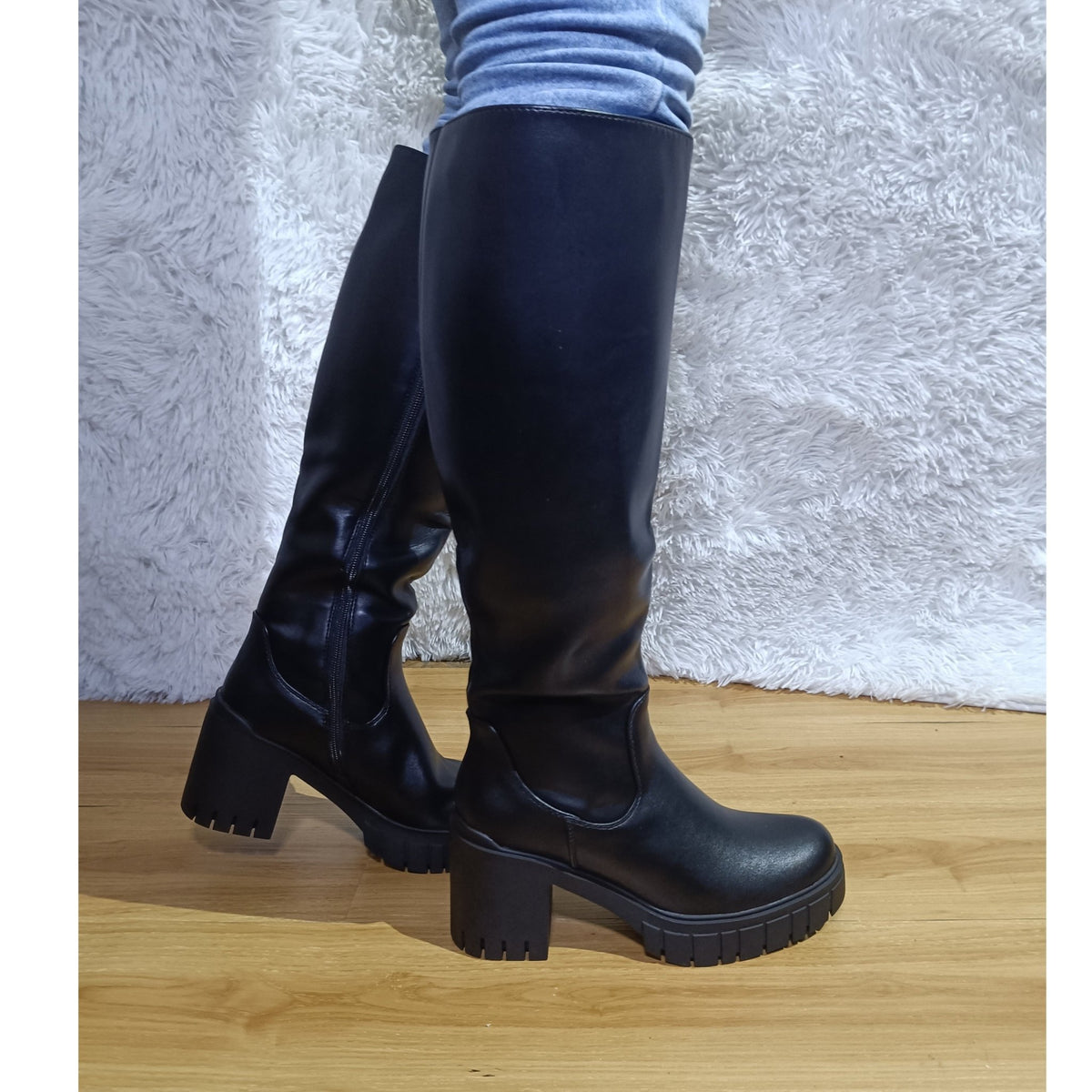 Bota Alta de Mujer Negra (BT18.EC) - Gabybru Calzados