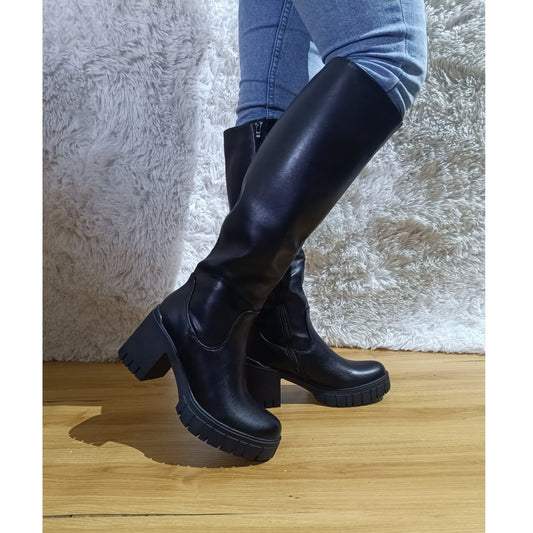 Bota Alta de Mujer Negra (BT18.EC) - Gabybru Calzados