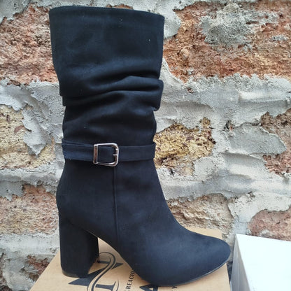 Bota Alta de Mujer Negra (BT33.N) - Gabybru Calzados