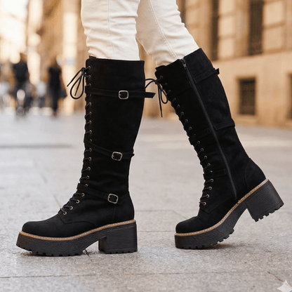 Bota de Mujer Alta Con Hebilla y Cordones (BT54.N) - Gabybru Calzados