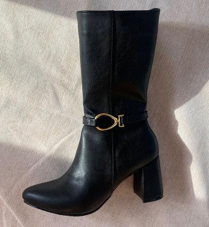Bota de Mujer negra corta taco medio (BT56.E) - Gabybru Calzados