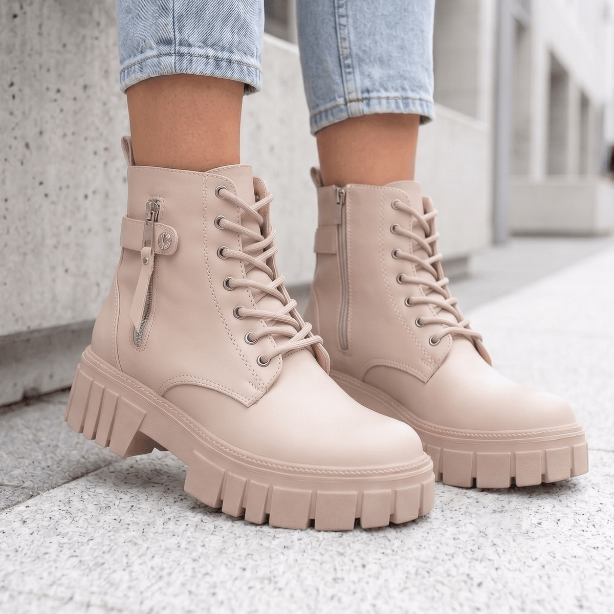 Botin De Mujer Bajo Color Hueso (BA118.u) - Gabybru Calzados