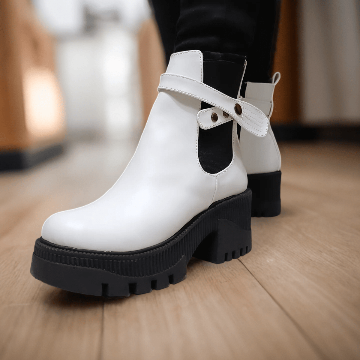 Botin de mujer Blanco Alto (BA41.BL) - Gabybru Calzados