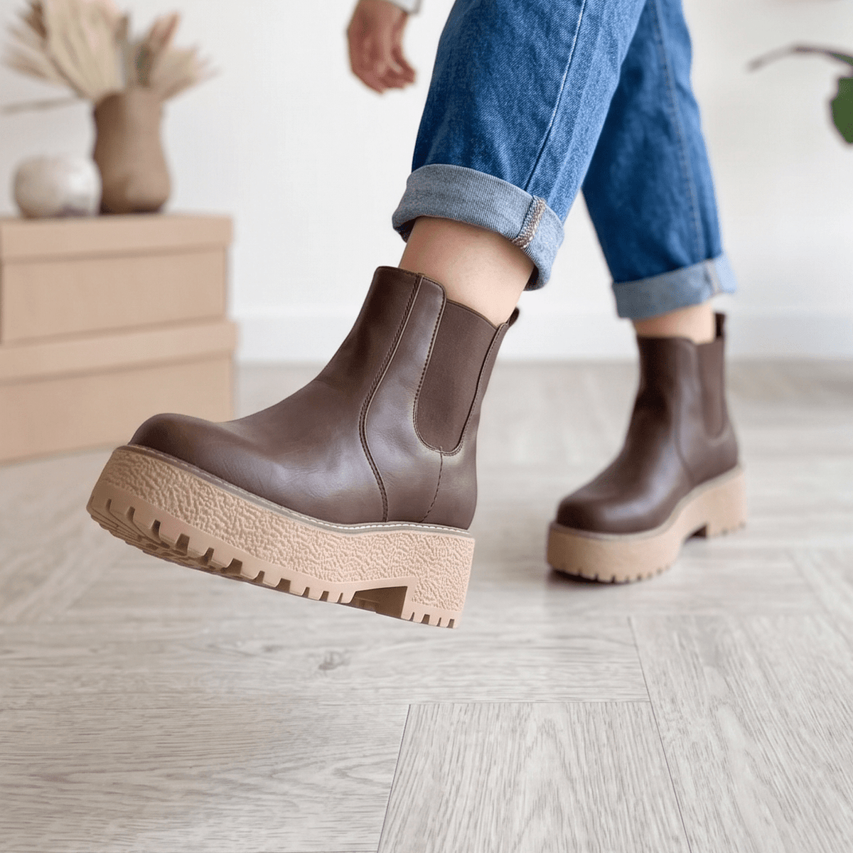 Botin de Mujer Cafe Eco Cuero (BA154.EF) - Gabybru Calzados