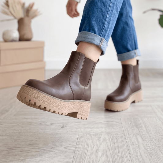Botin de Mujer Cafe Eco Cuero (BA154.EF) - Gabybru Calzados