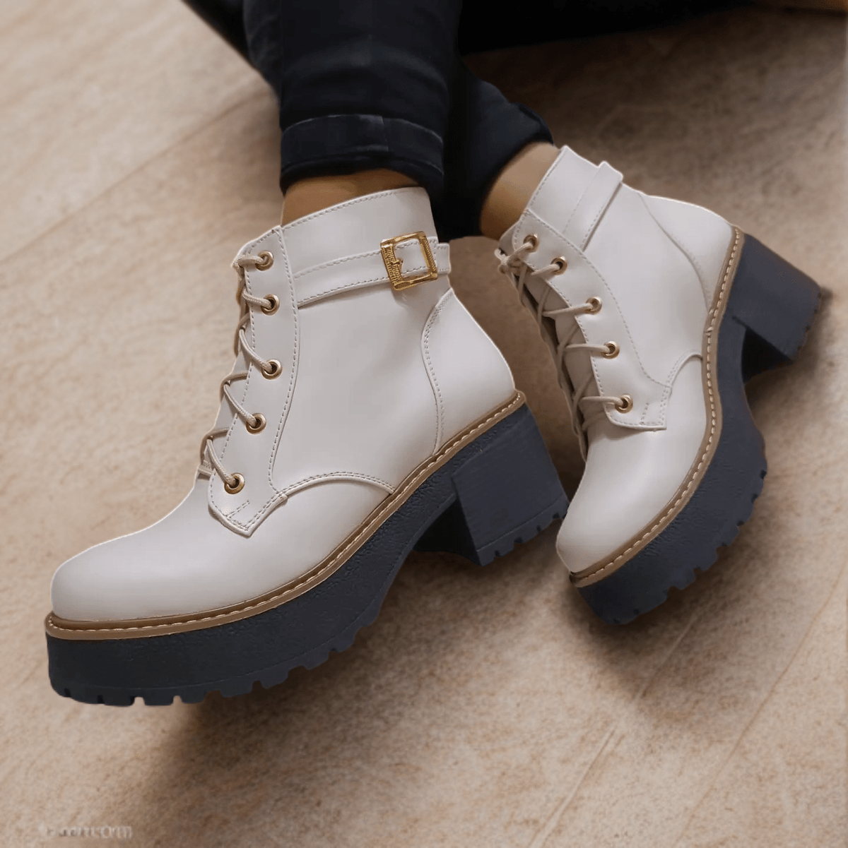 Botin De Mujer Color Hueso (BA8.U) - Gabybru Calzados