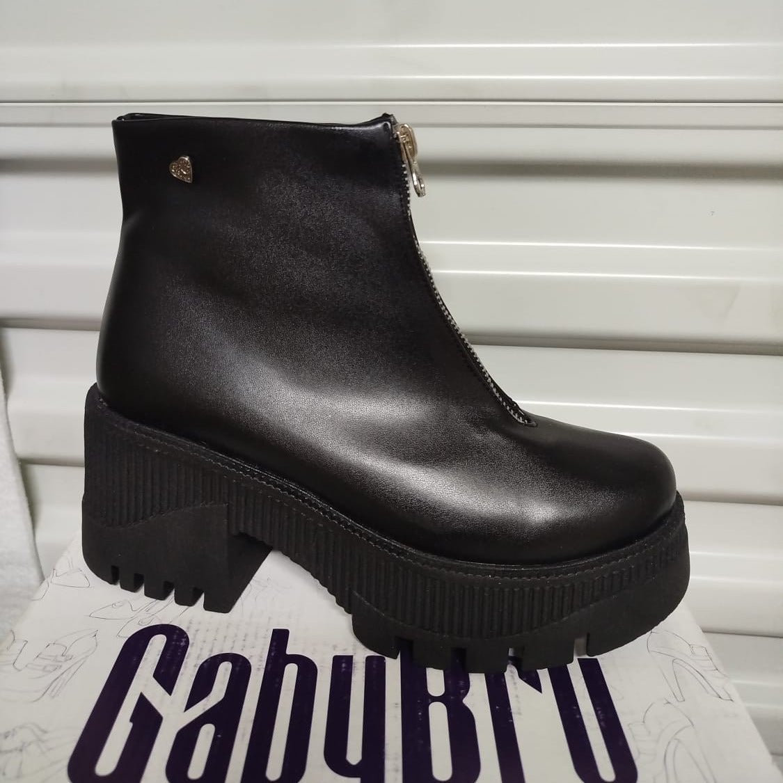 Botin de Mujer negra alto medio (BA117.N) - Gabybru Calzados