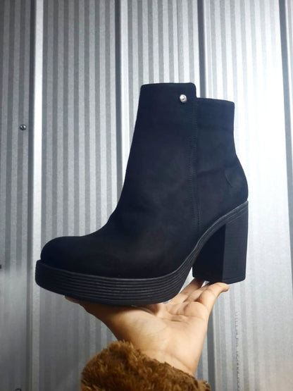 Botin De Mujer Negro Alto (BA146.N) - Gabybru Calzados