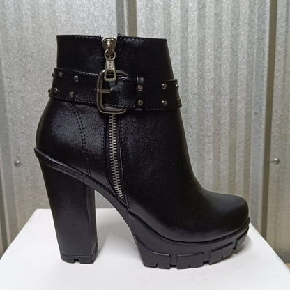 Botin de mujer negro Alto Liviano (BA115.E) - Gabybru Calzados
