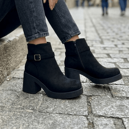 Botin de Mujer Negro Alto medio Gamuza (BA123.N) - Gabybru Calzados