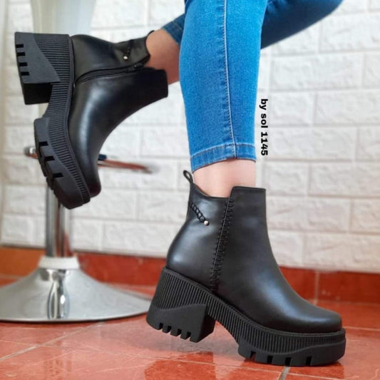 Botin de mujer Negro (BA38.N) - Gabybru Calzados