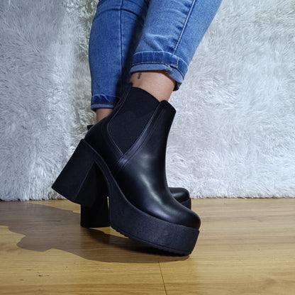 Botin de mujer negro (BA76.N) - Gabybru Calzados