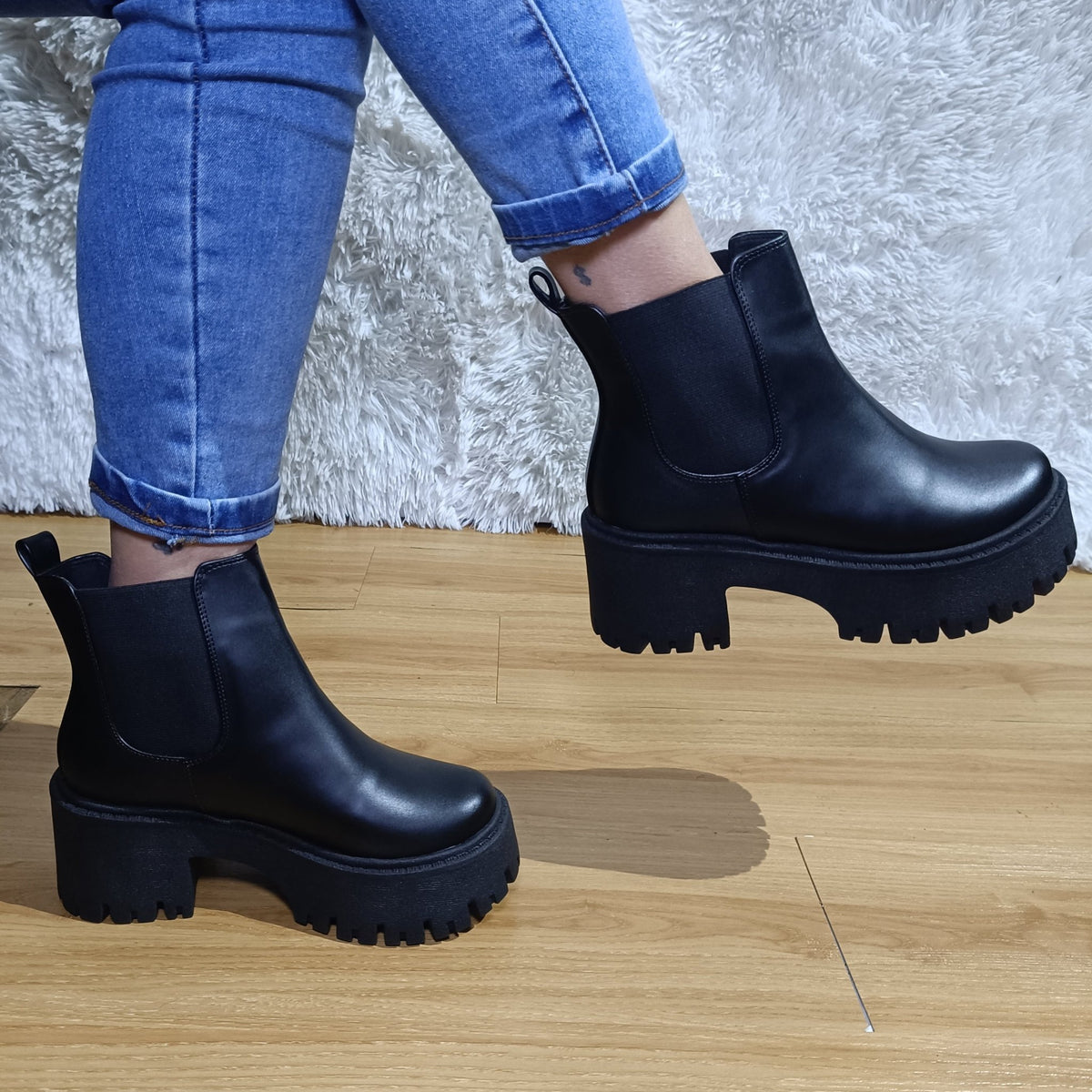 Botin de mujer Negro (BA82.E) - Gabybru Calzados