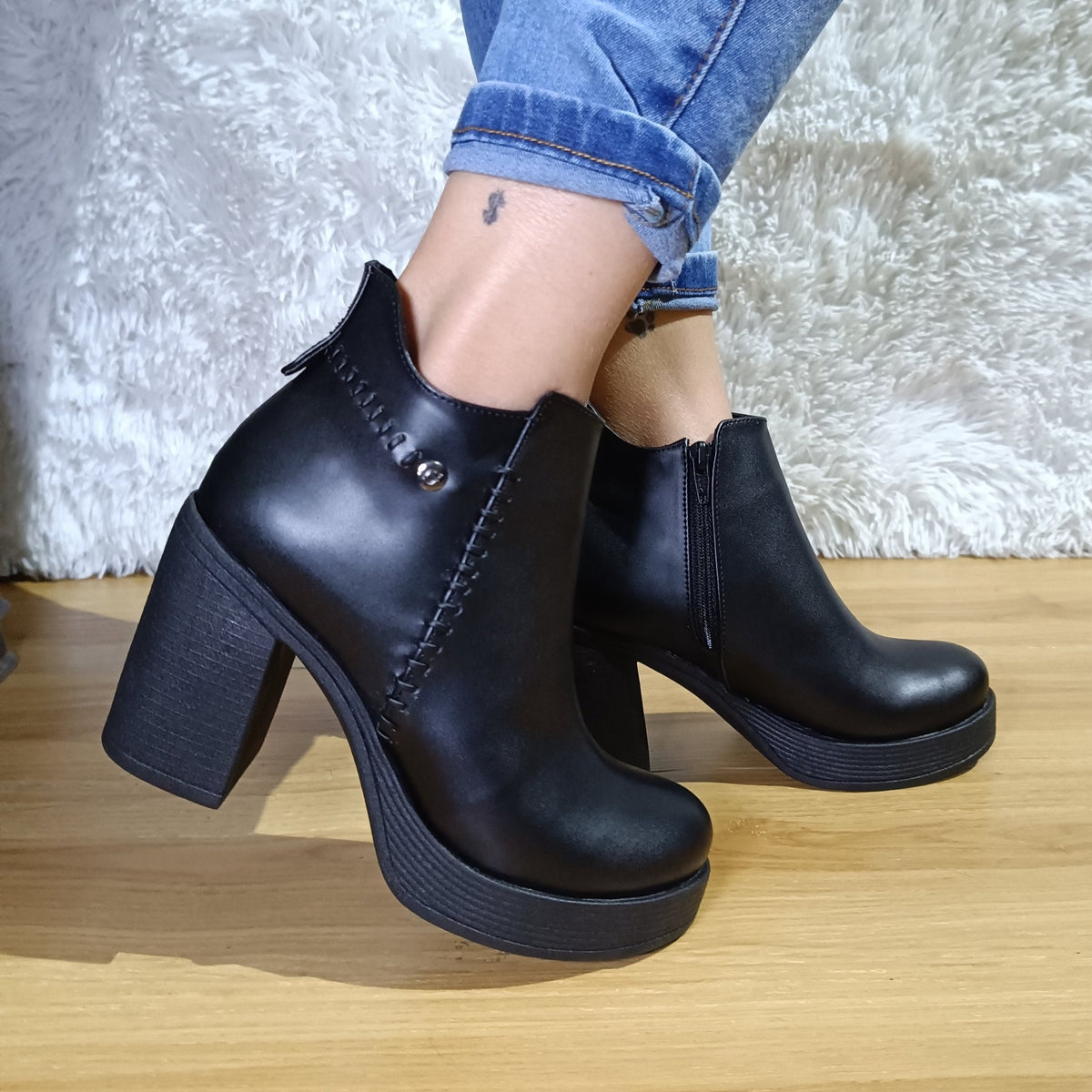 Botin de mujer Negro (BA83.N) - Gabybru Calzados