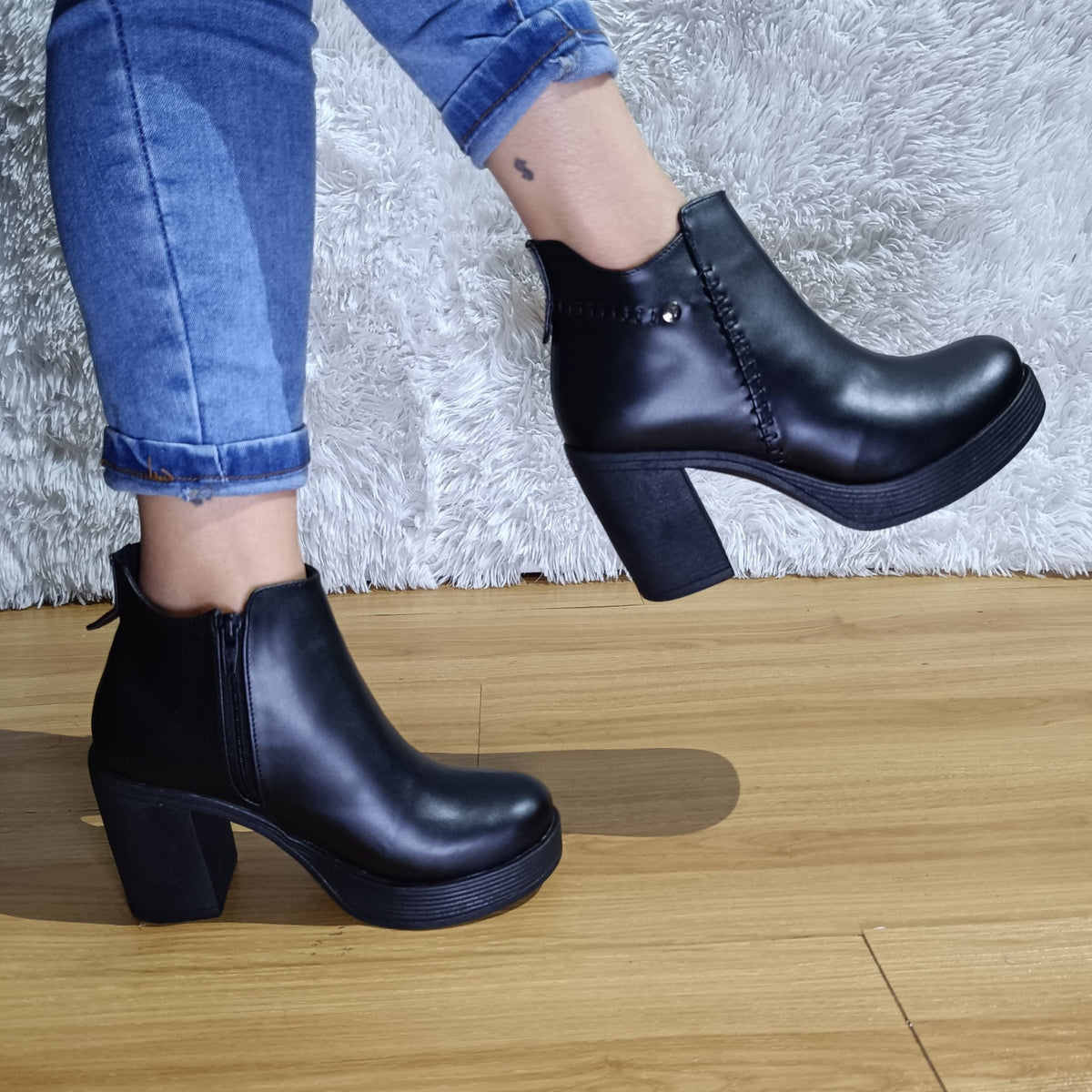 Botin de mujer Negro (BA83.N) - Gabybru Calzados