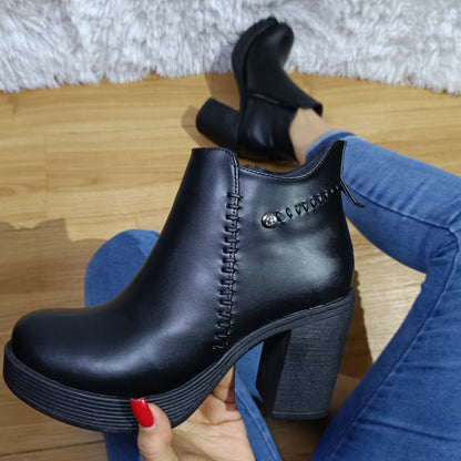 Botin de mujer Negro (BA83.N) - Gabybru Calzados
