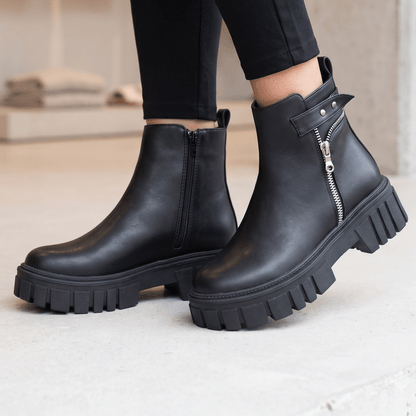 Botin De Mujer Negro Eco cuero Plataforma Chunky (BA143.E) - Gabybru Calzados