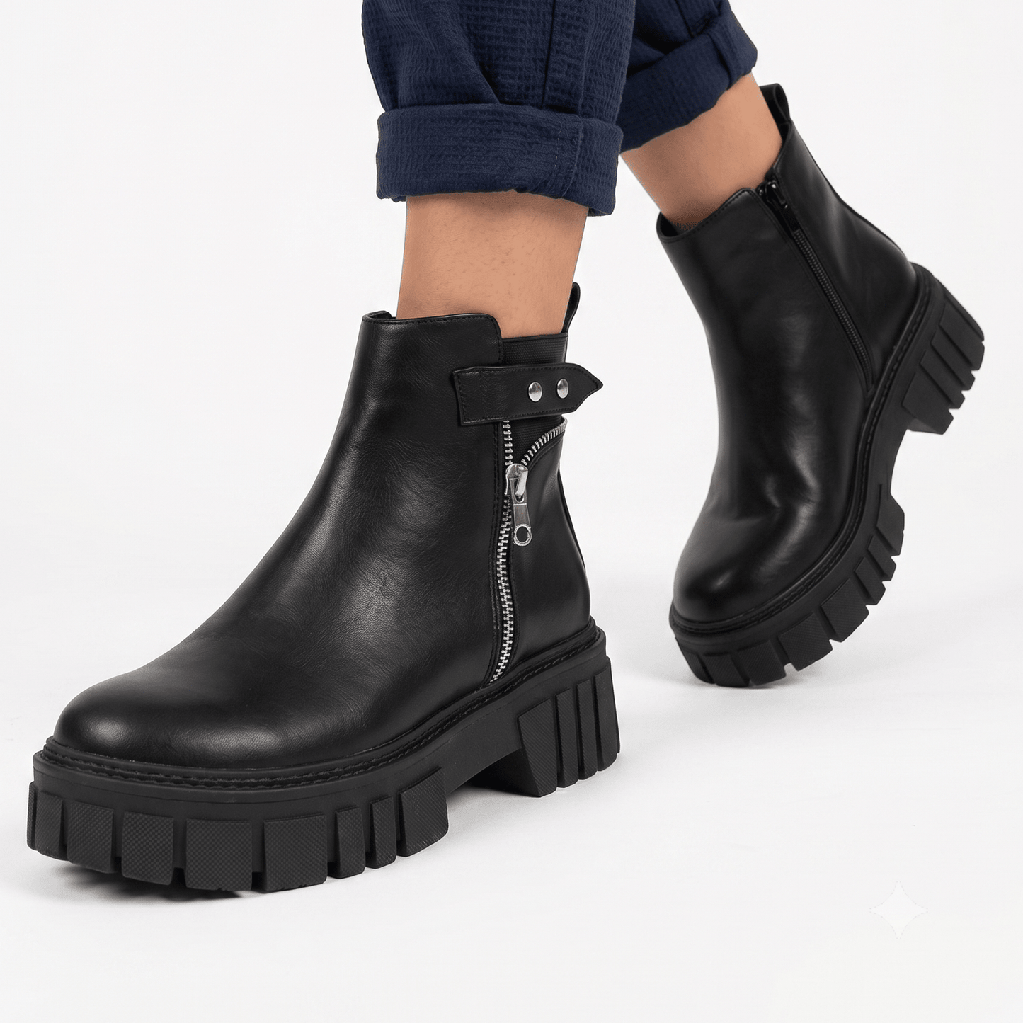 Botin De Mujer Negro Eco cuero Plataforma Chunky (BA143.E) - Gabybru Calzados