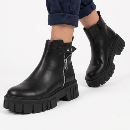 Botin De Mujer Negro Eco cuero Plataforma Chunky (BA143.E) - Gabybru Calzados