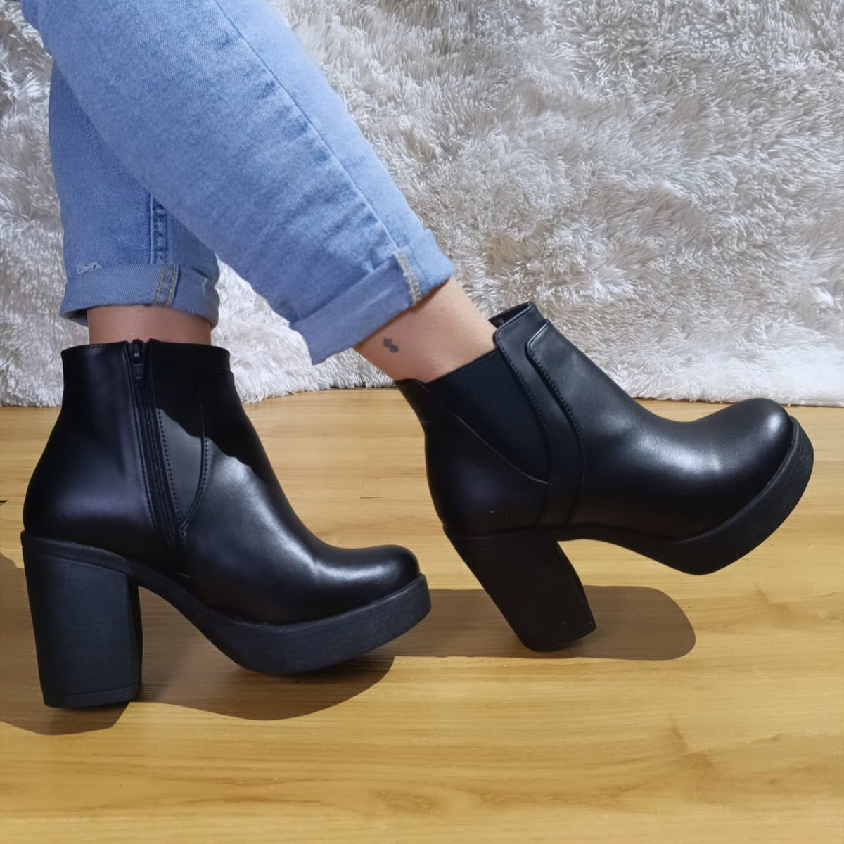 Botin de Mujer Negro taco cuadrado Plataforma (BA55.N) - Gabybru Calzados