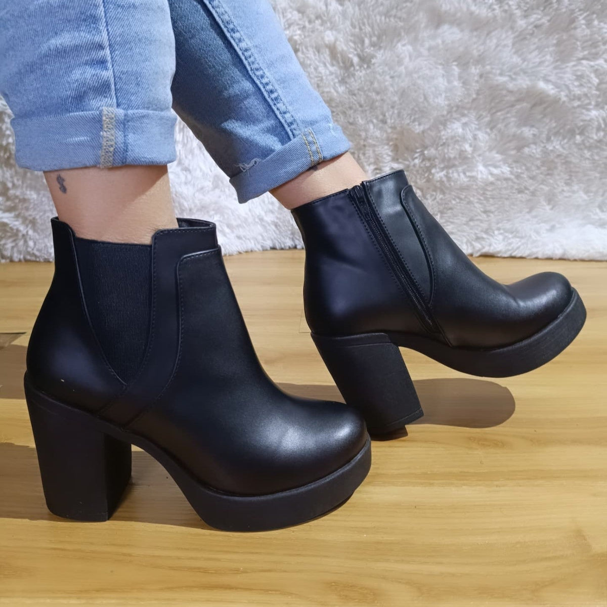 Botin de Mujer Negro taco cuadrado Plataforma (BA55.N) - Gabybru Calzados